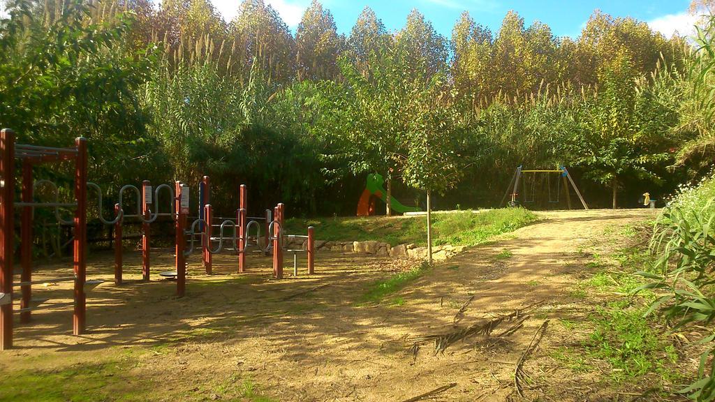 Cal Xaiet Pension Llampaies Buitenkant foto